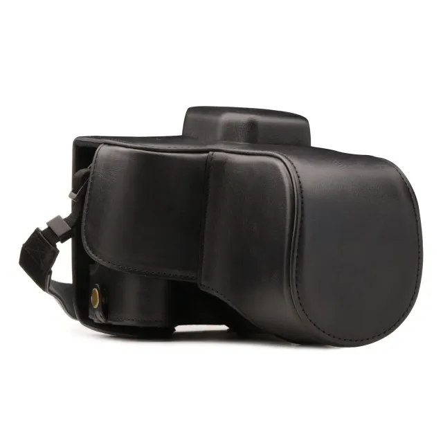 MegaGear Ever Ready custodia pelle Canon 250D 200D 18-55mm