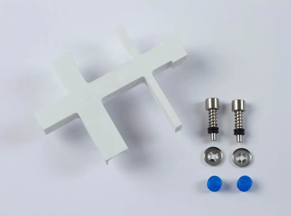 T-Housing Hero 9-13 Set Pulsanti Ricambio con Attrezzi