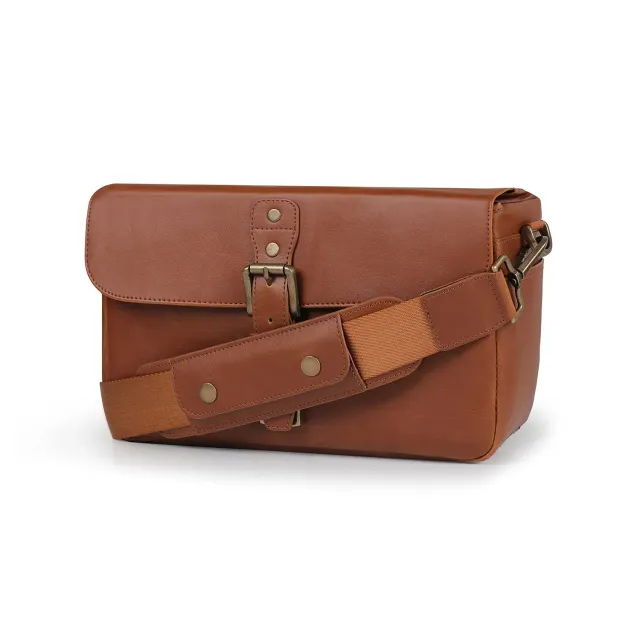 MegaGear MG1524 borsa tracolla pelle marrone chiaro mirrorless